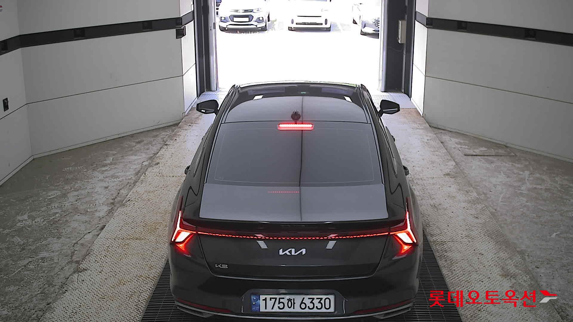 2023 - kia k8
