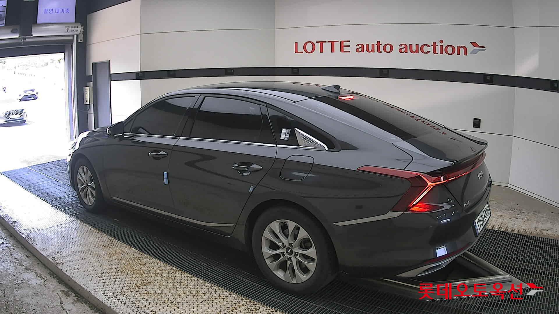 2023 - kia k8