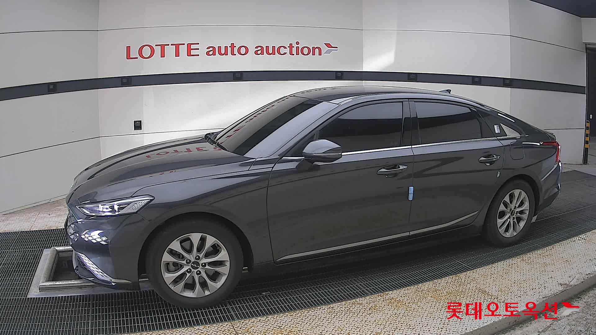 2023 - kia k8