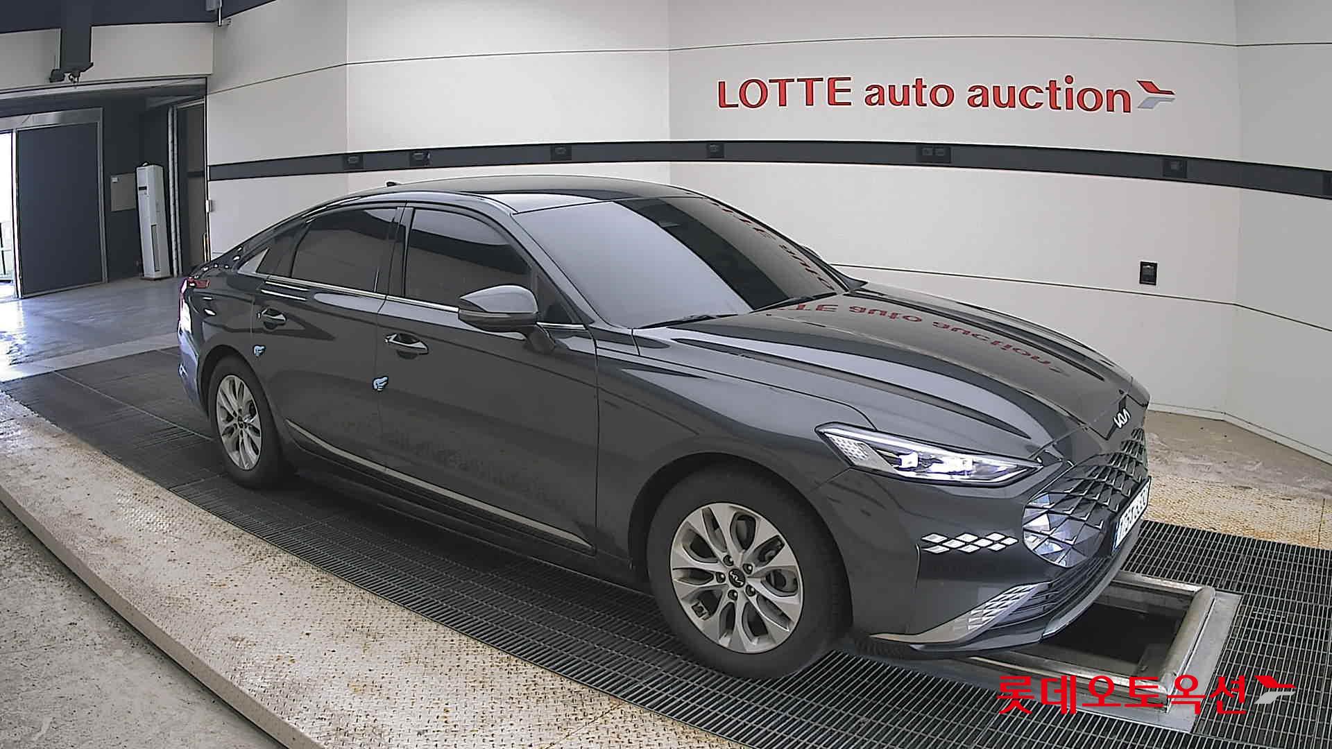 2023 - kia k8
