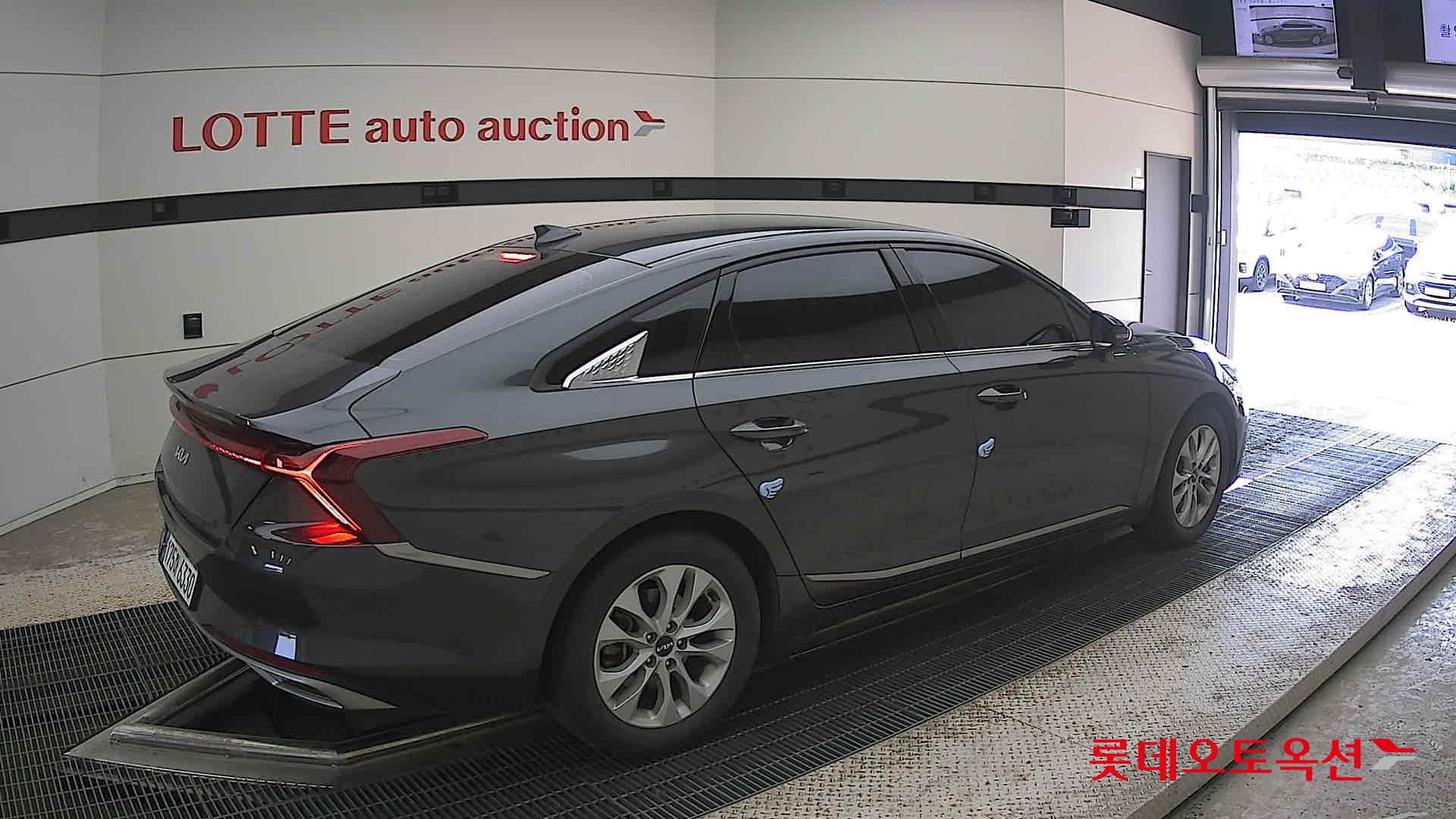 2023 - kia k8
