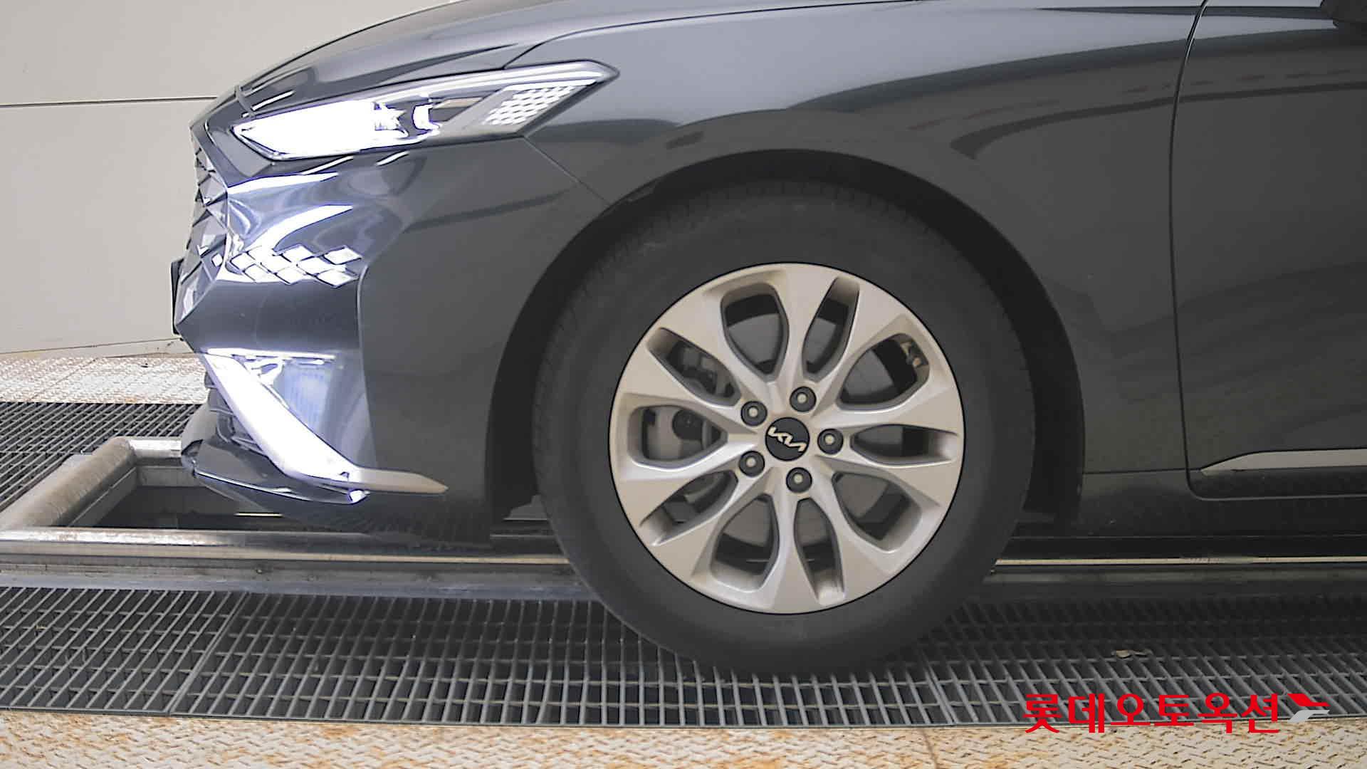 2023 - kia k8