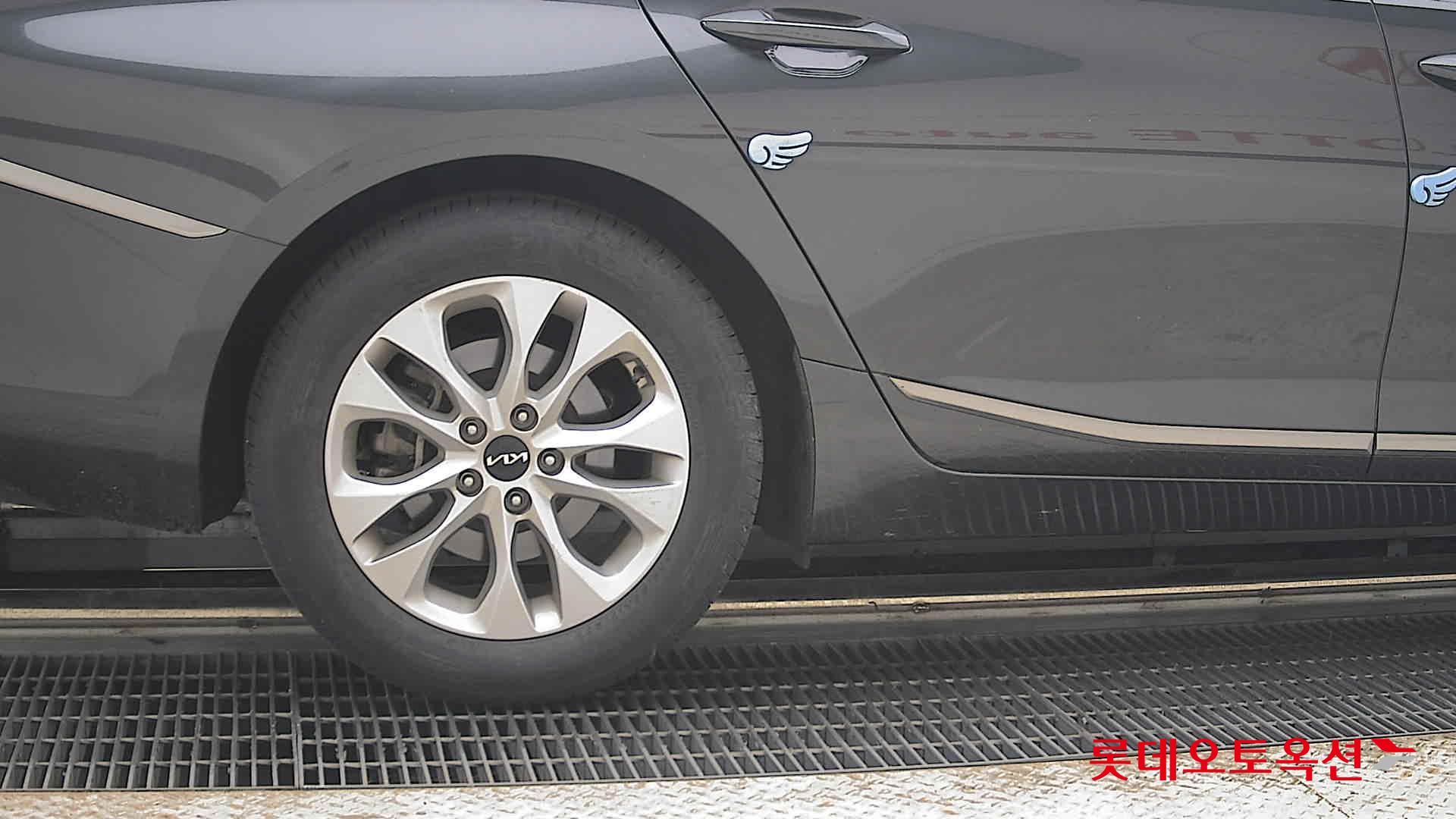 2023 - kia k8