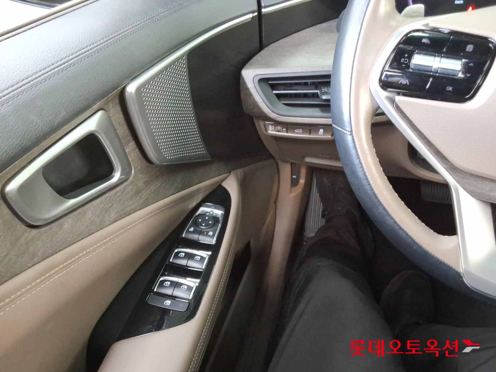 2023 - kia k8