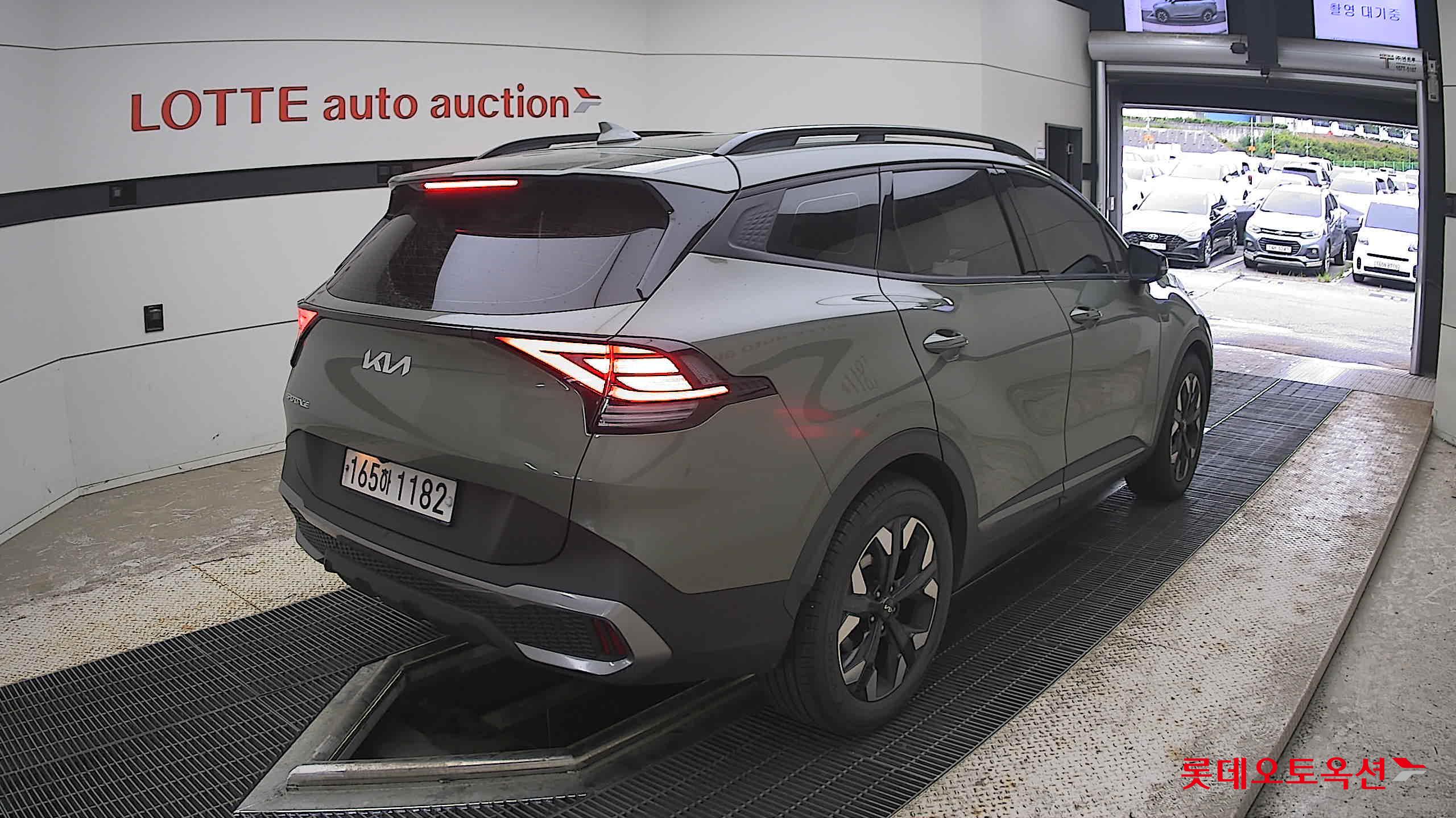 2022 - kia sportage