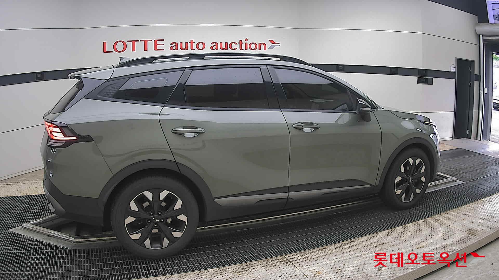 2022 - kia sportage