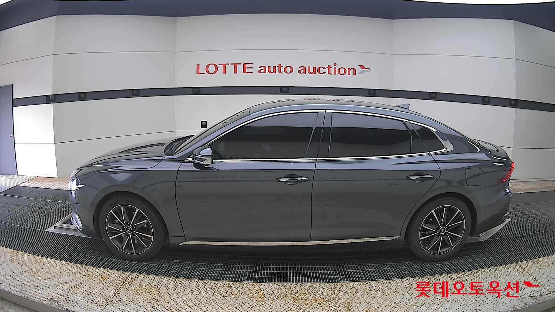 2022 - hyundai grandeur