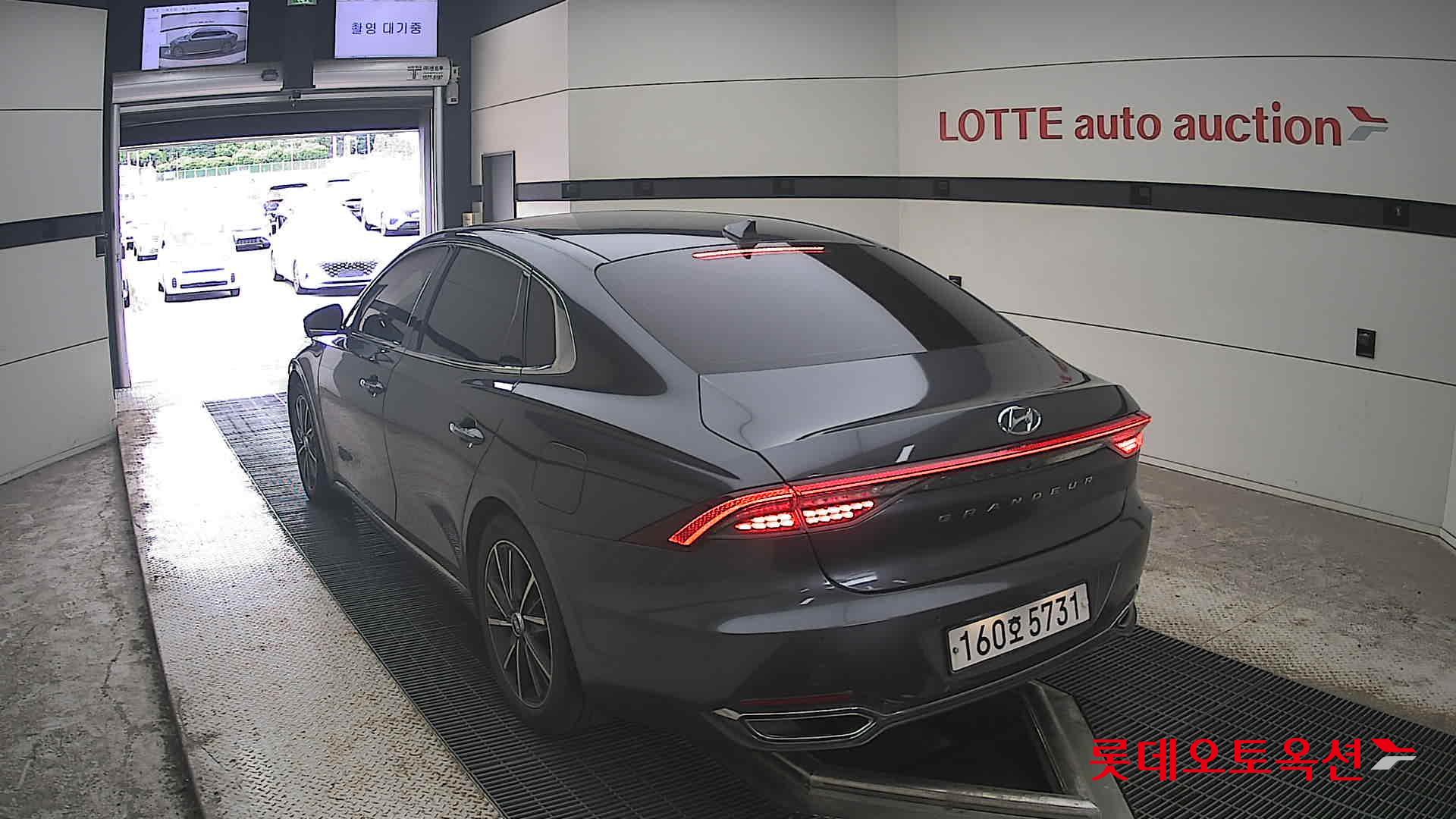 2022 - hyundai grandeur