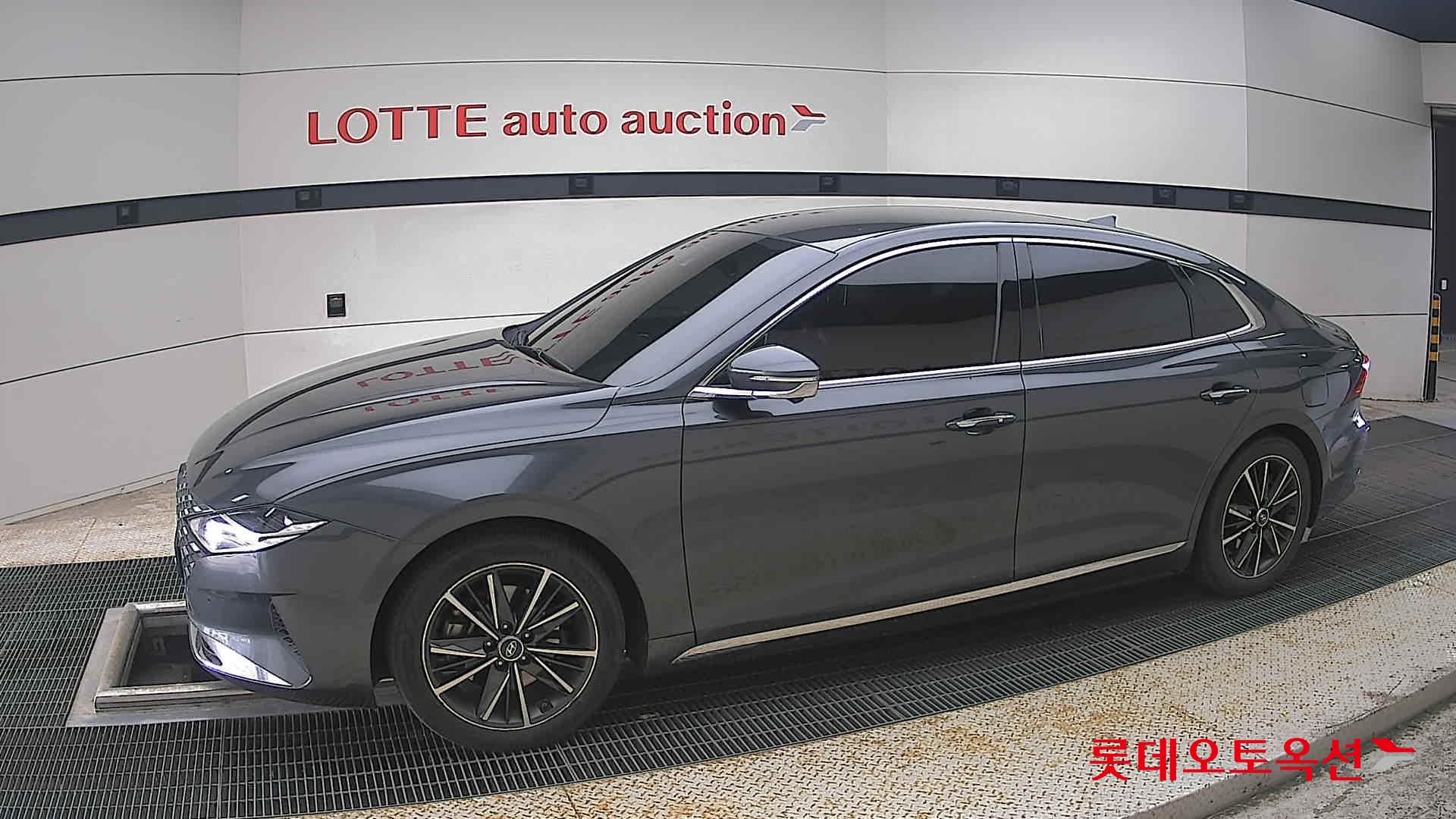 2022 - hyundai grandeur