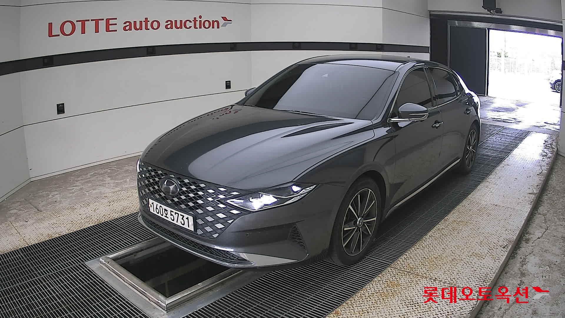 2022 - hyundai grandeur