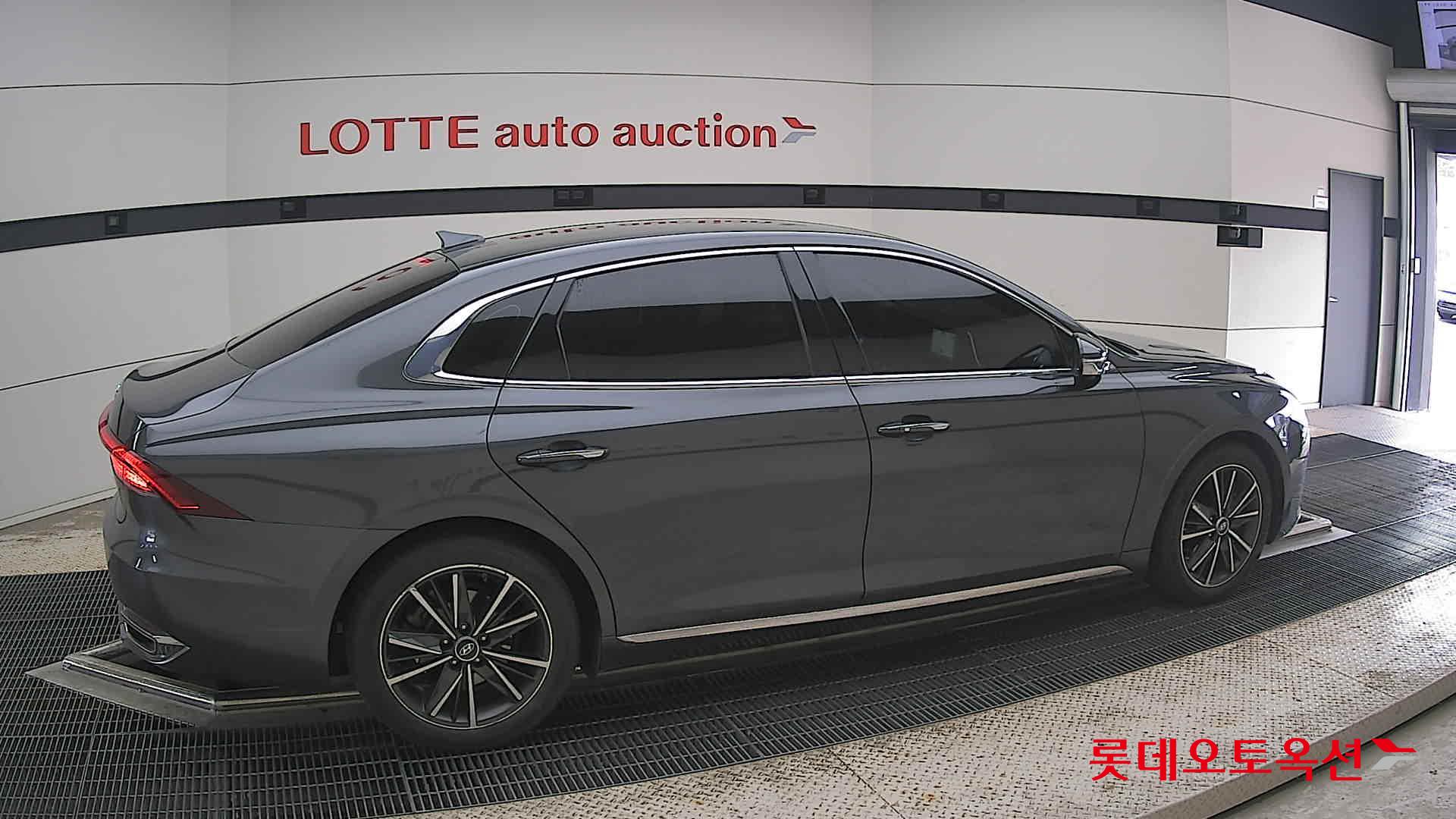 2022 - hyundai grandeur