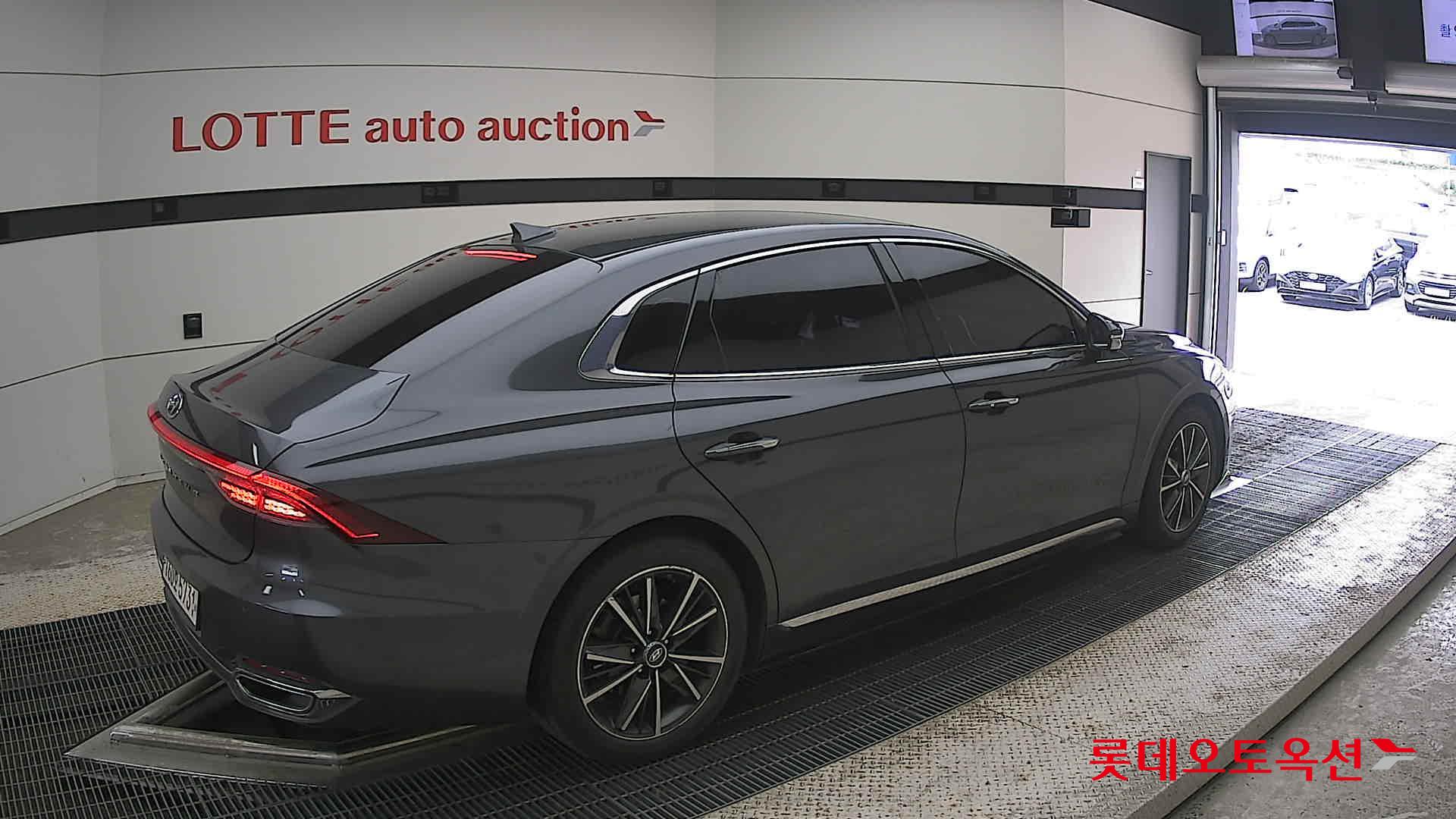 2022 - hyundai grandeur