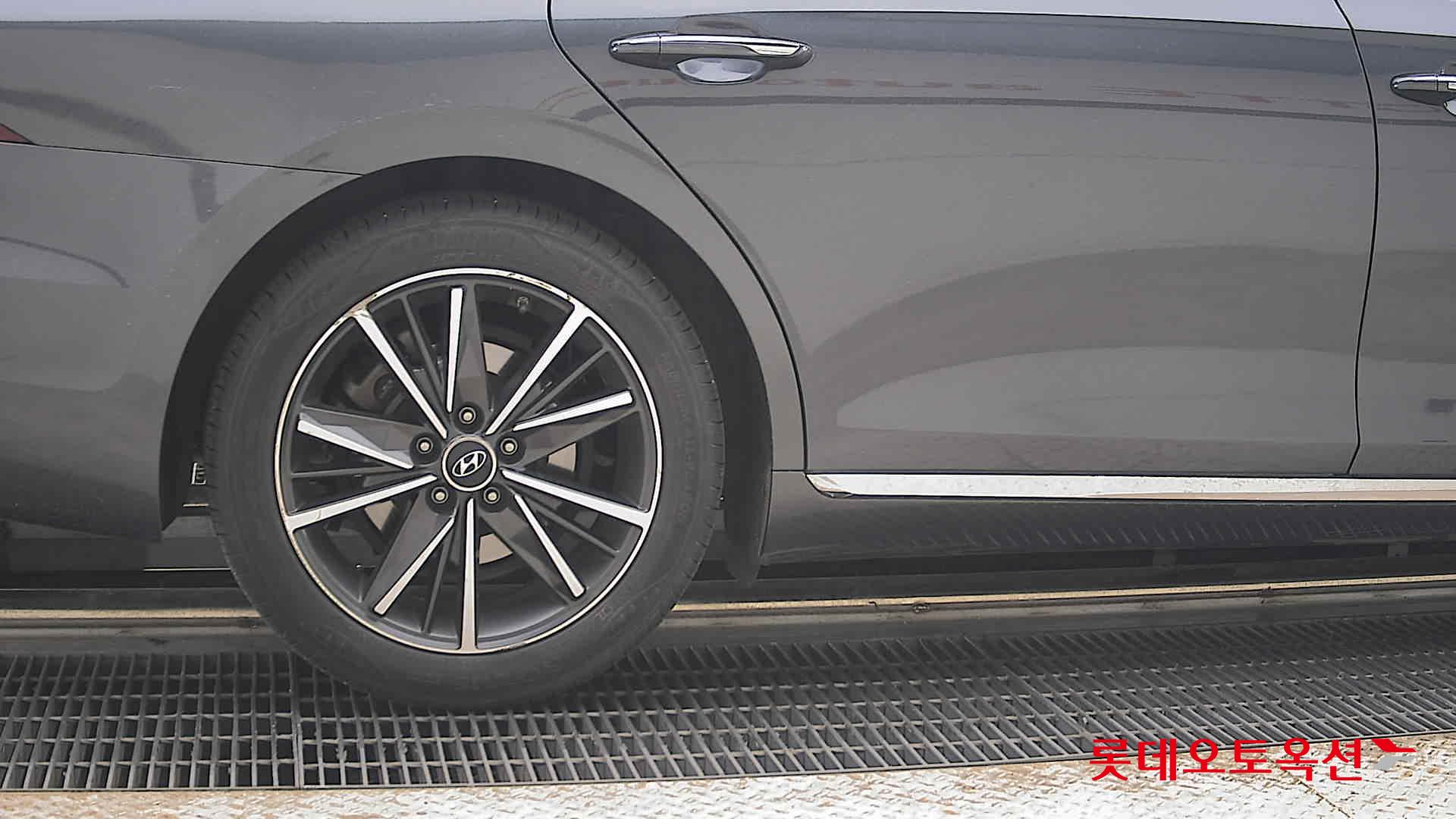 2022 - hyundai grandeur