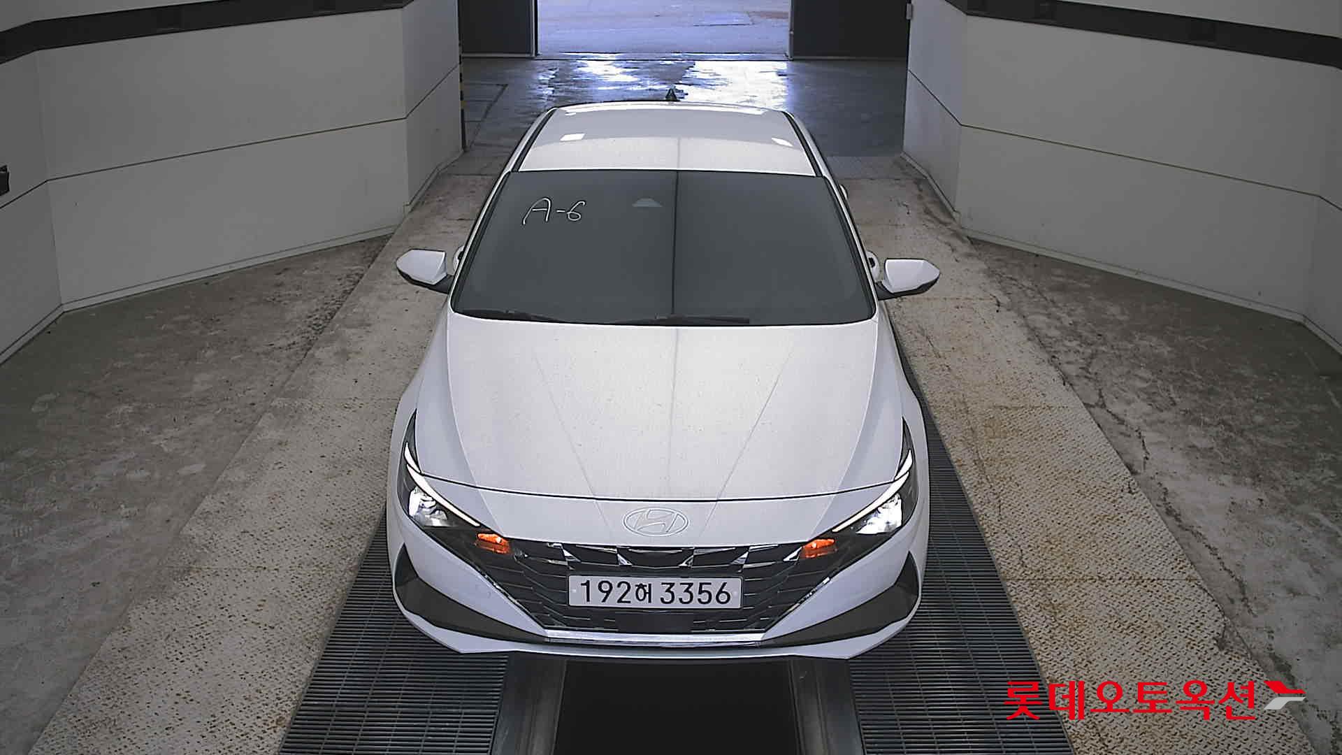هيونداي أفانتي 2023 SMART