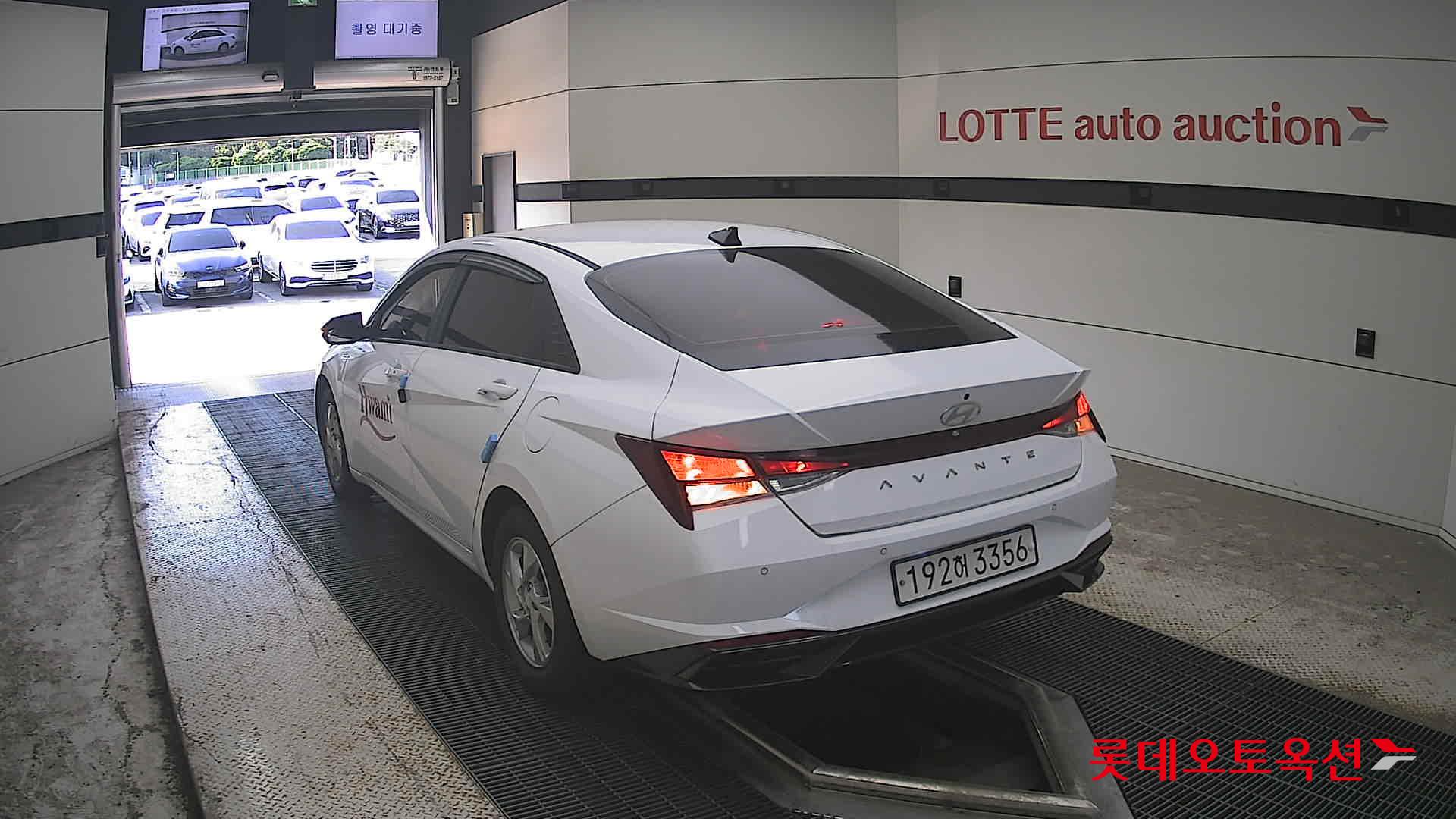 هيونداي أفانتي 2023 SMART