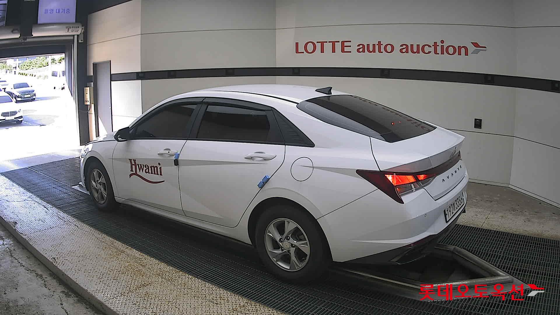 هيونداي أفانتي 2023 SMART