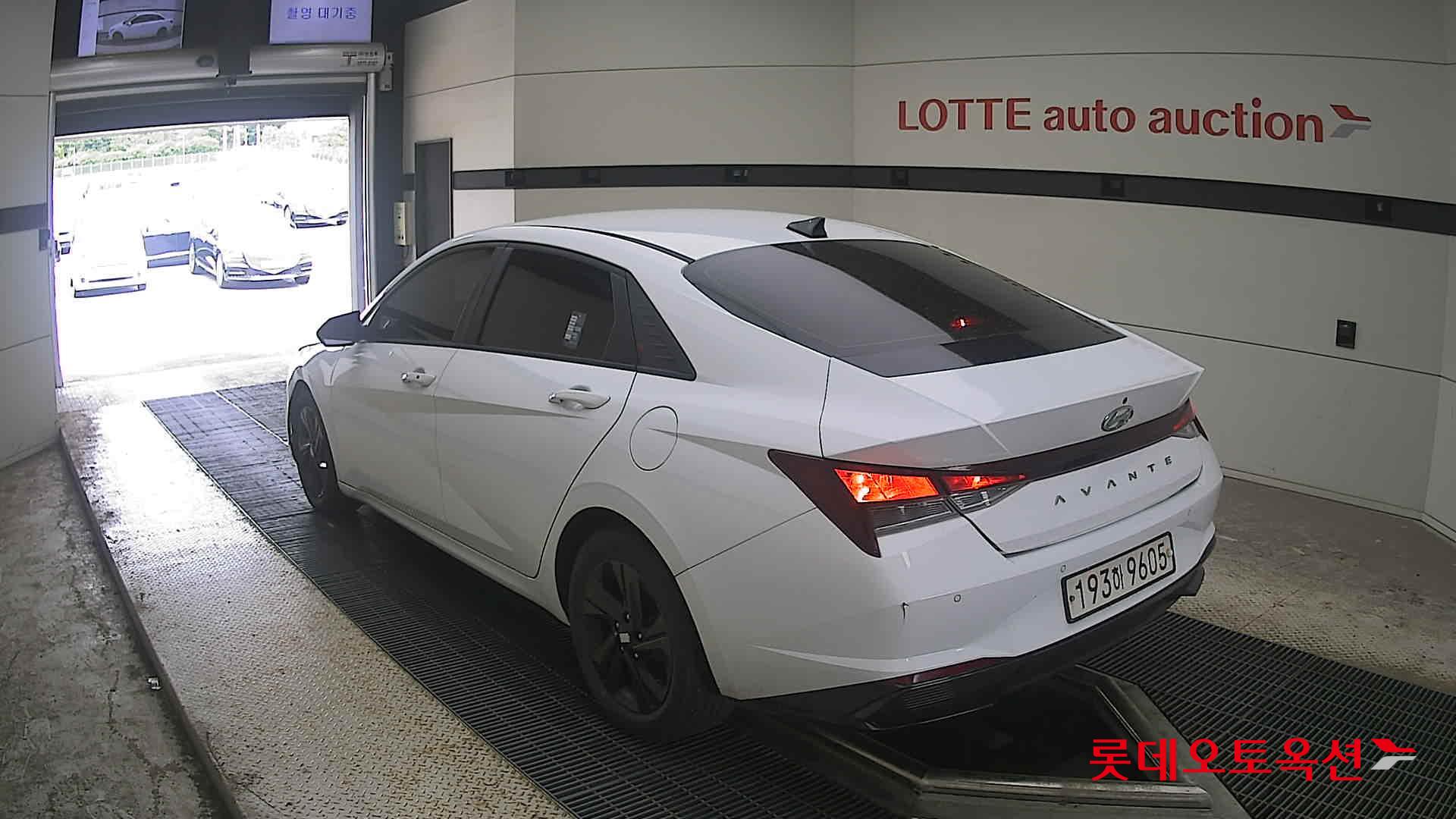 2023 - hyundai avante