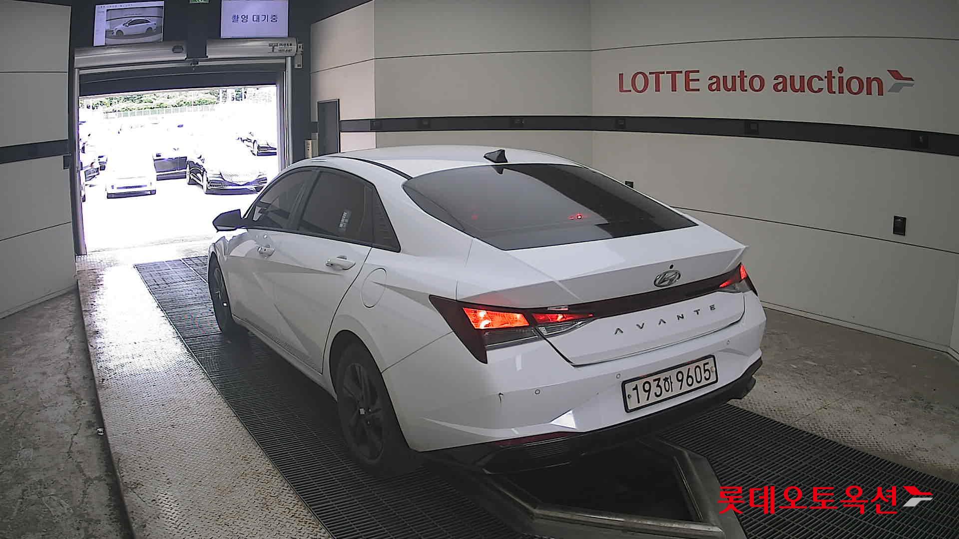 2023 - hyundai avante