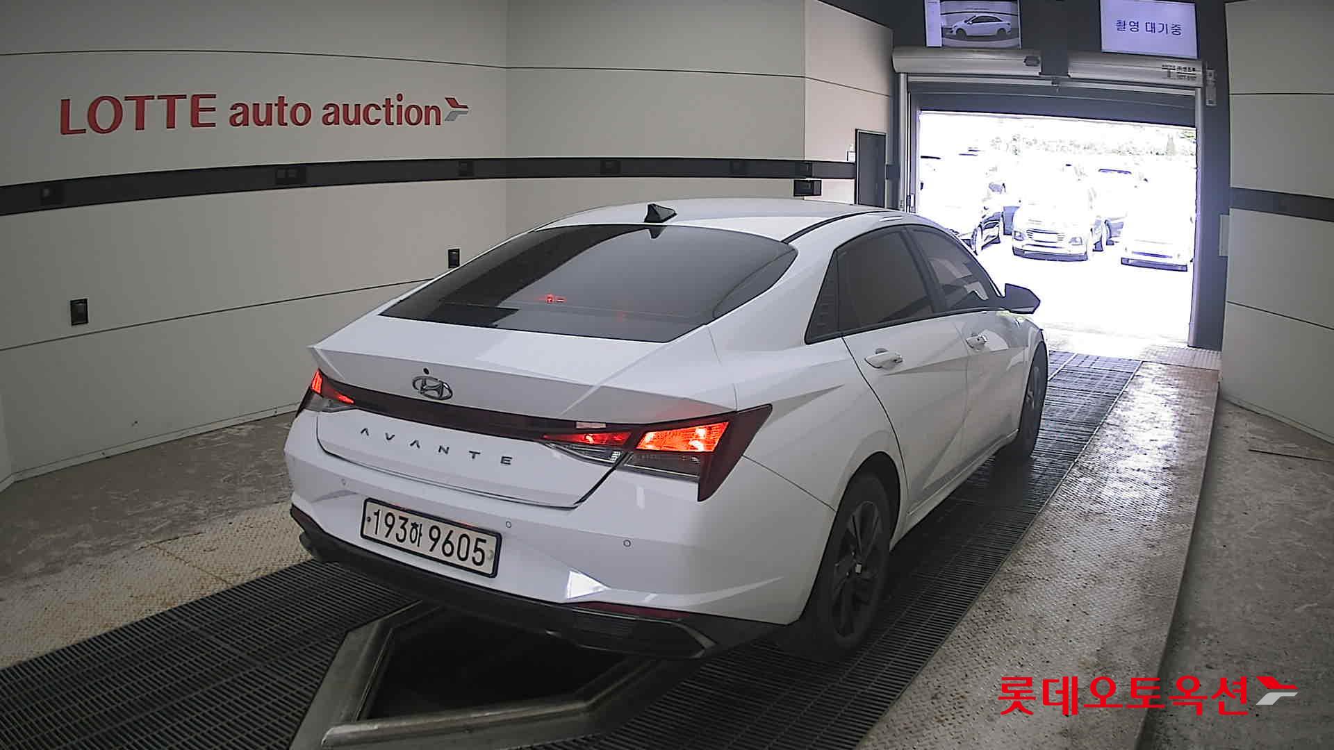 2023 - hyundai avante