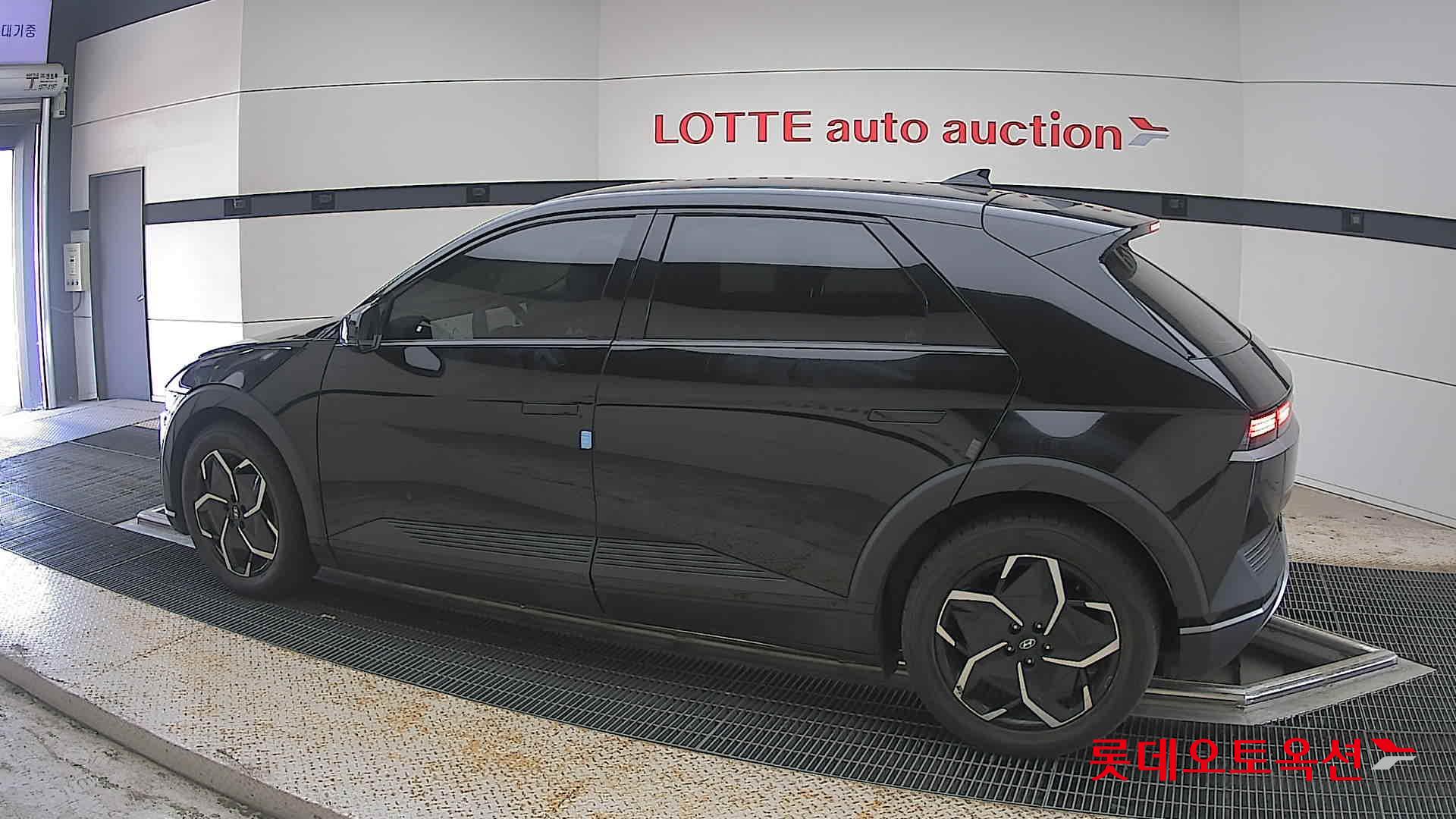 2022 - hyundai ioniq
