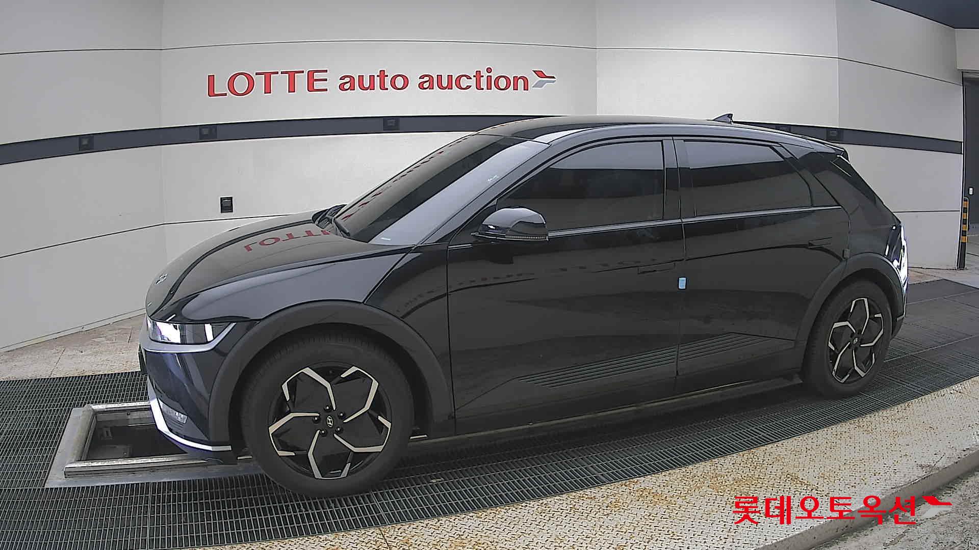 2022 - hyundai ioniq