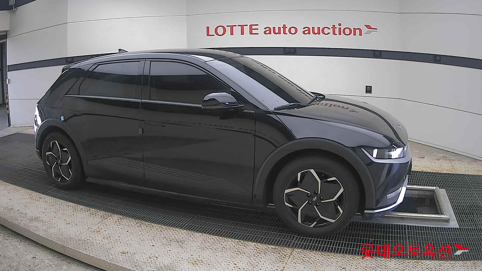 2022 - hyundai ioniq