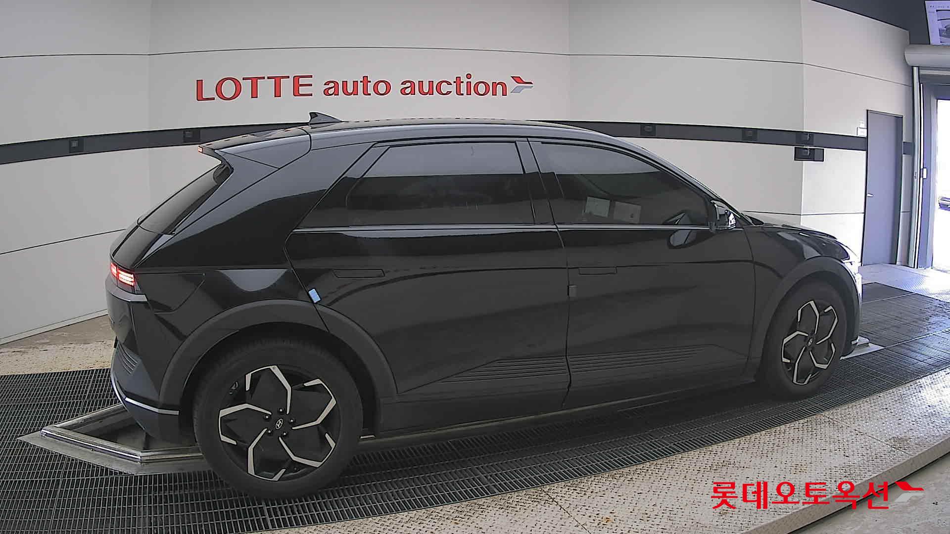 2022 - hyundai ioniq