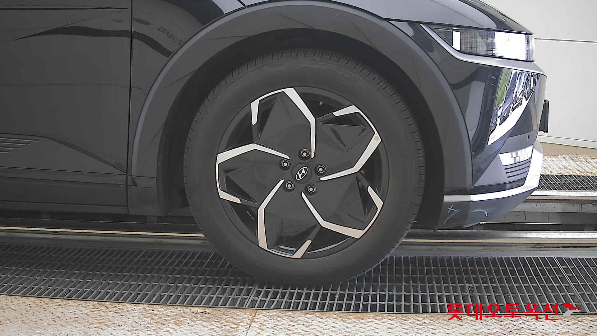 2022 - hyundai ioniq