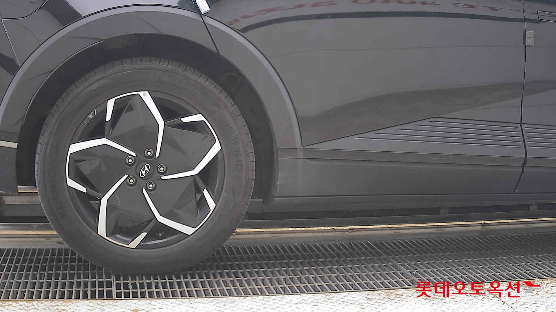 2022 - hyundai ioniq