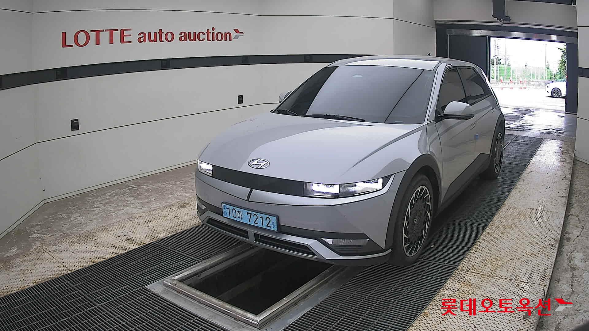 2023 - hyundai ioniq
