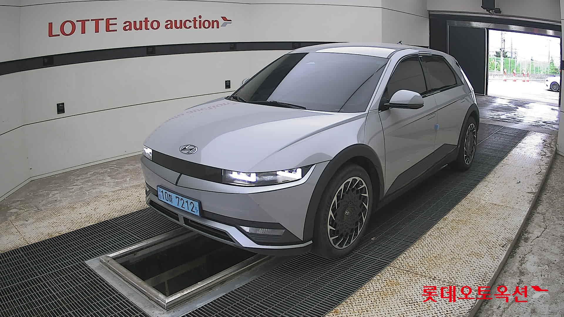 2023 - hyundai ioniq
