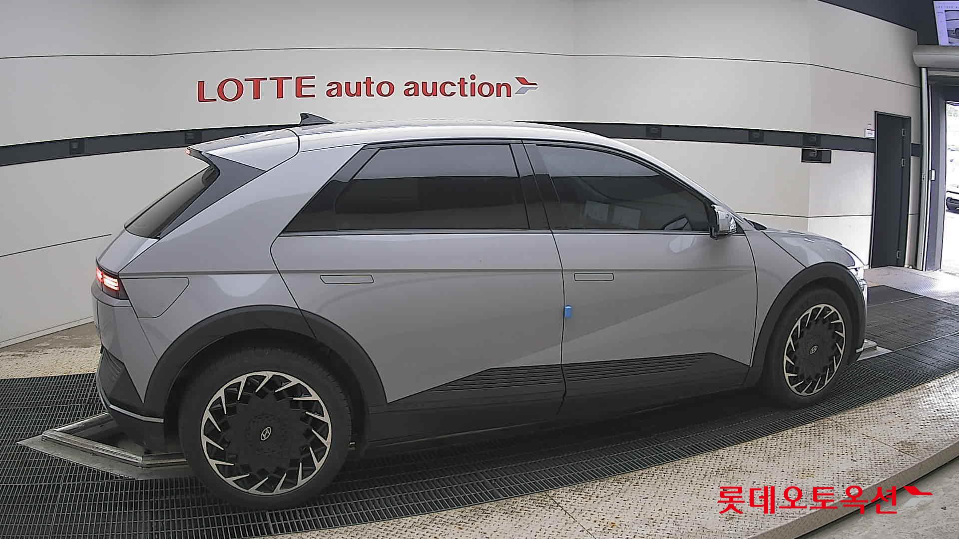 2023 - hyundai ioniq
