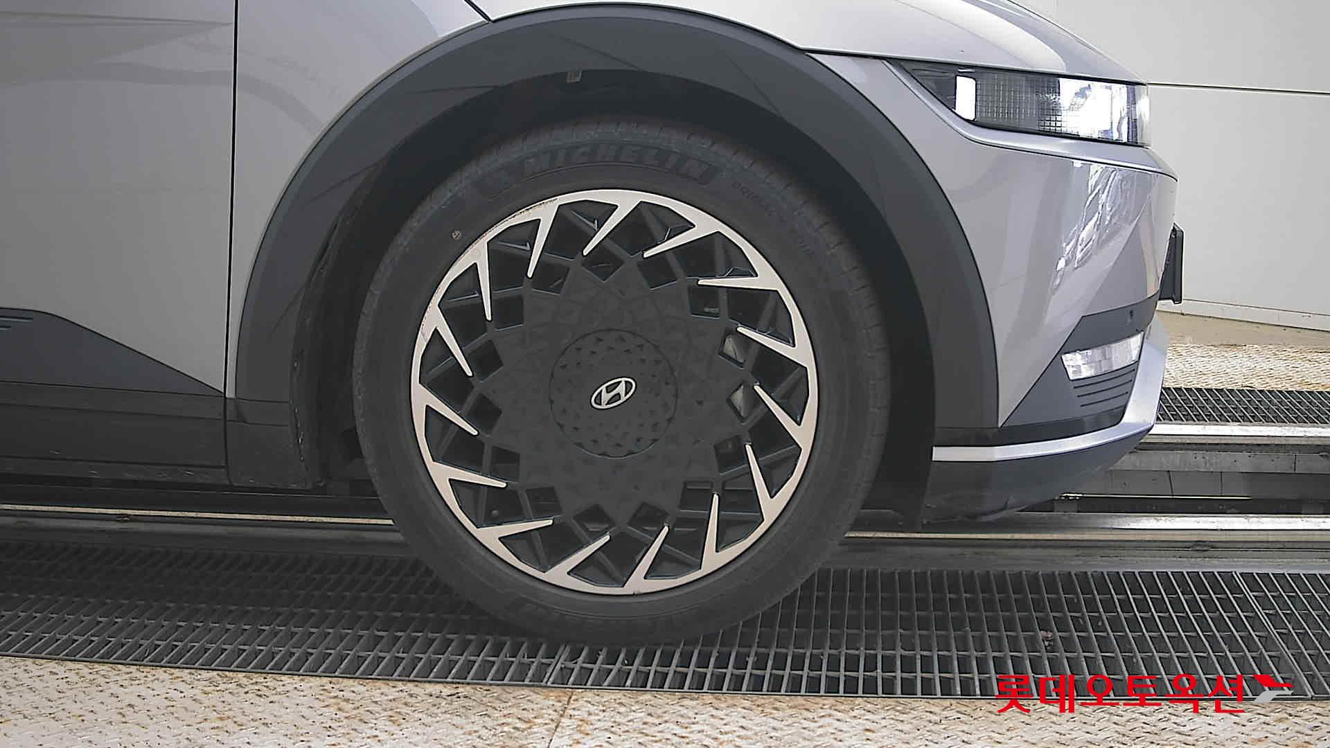 2023 - hyundai ioniq