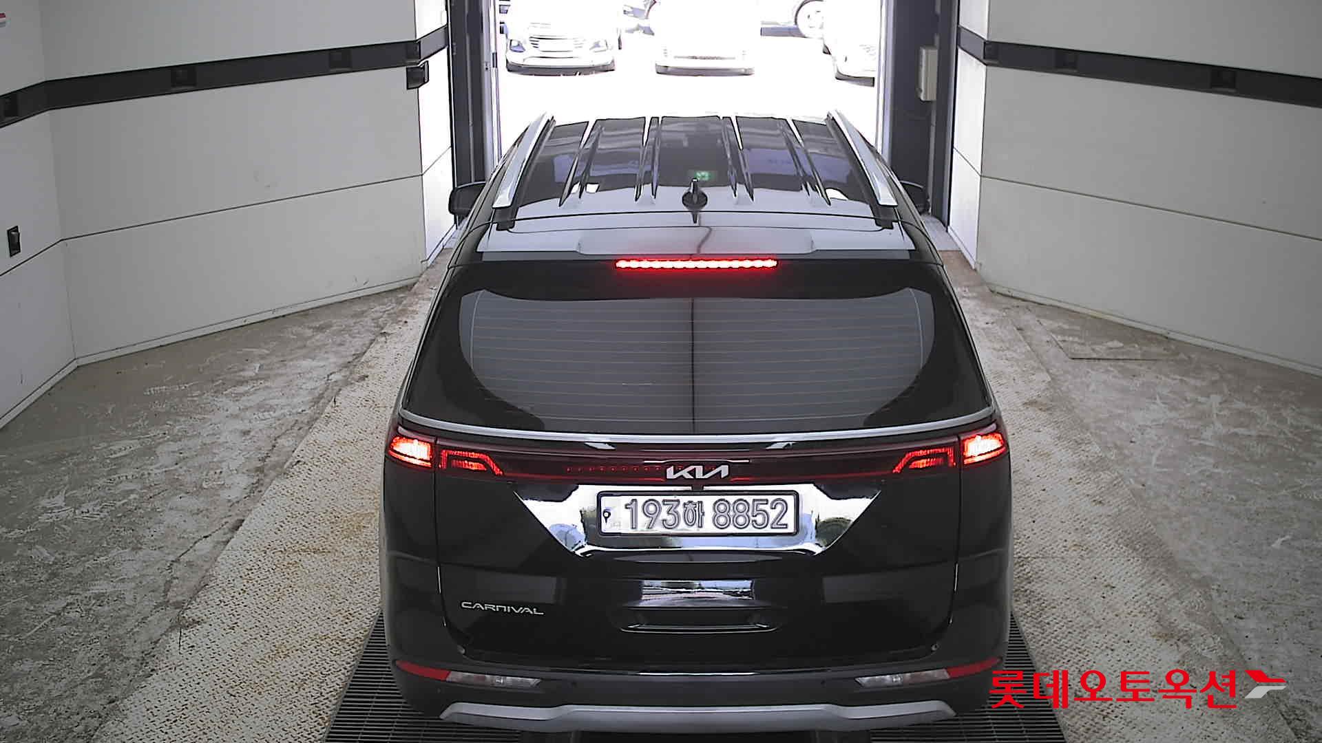 2022 - kia carnival