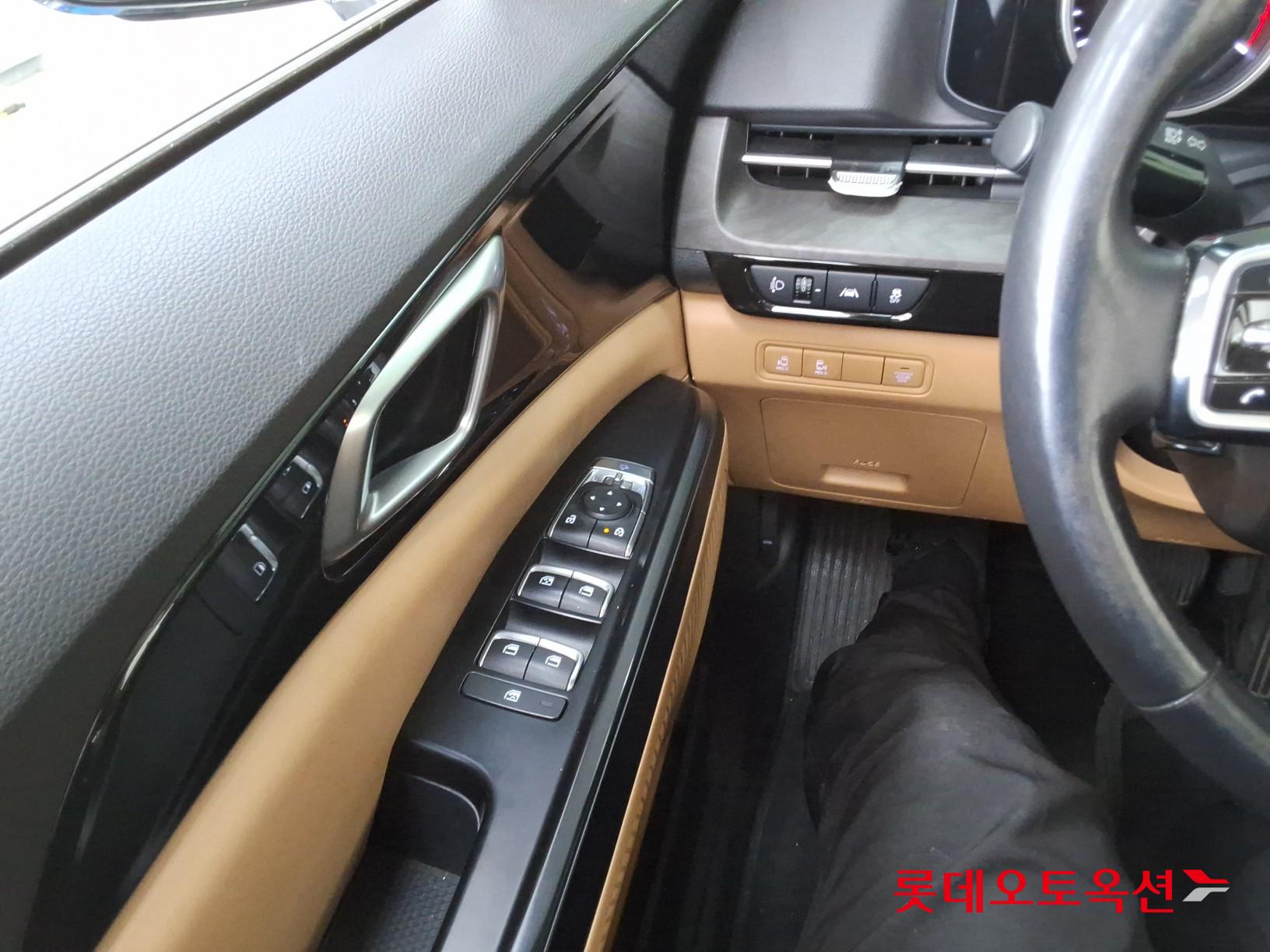 2022 - kia carnival