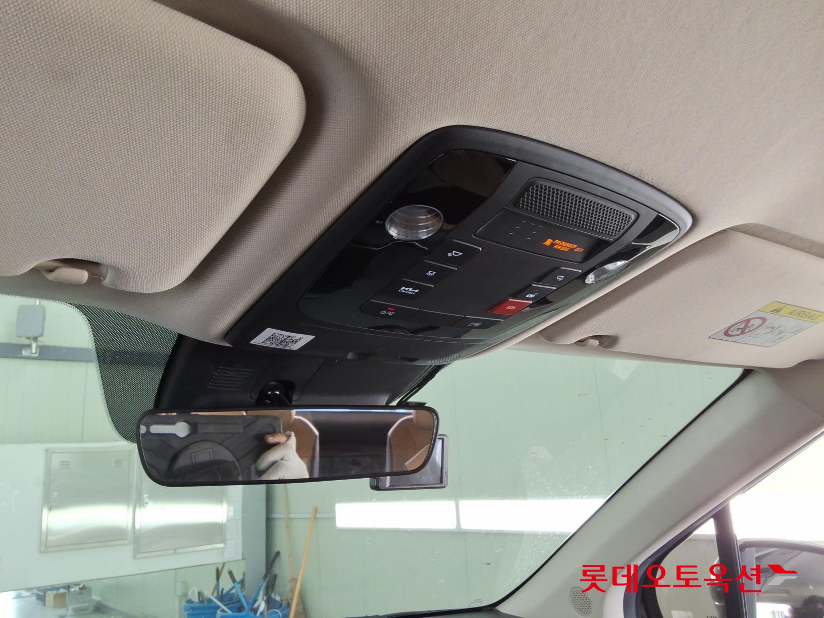 2022 - kia carnival