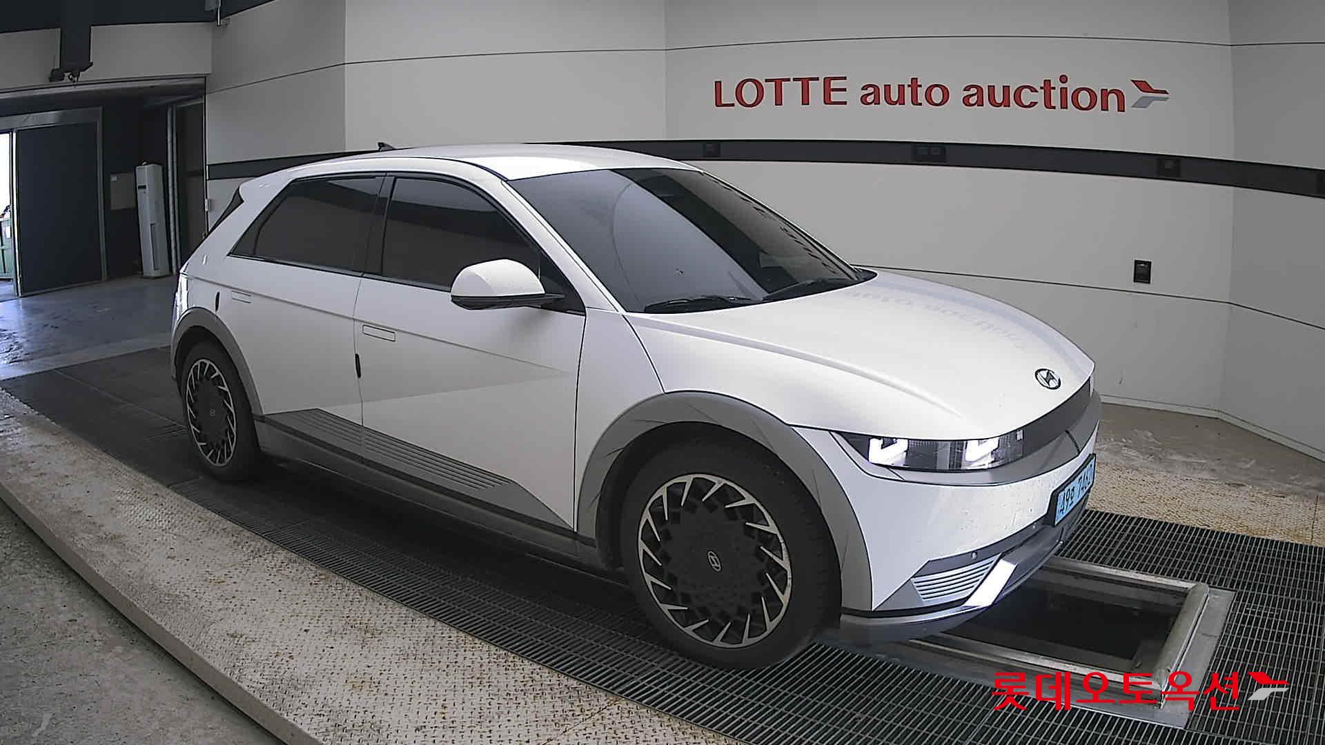 2022 - hyundai ioniq
