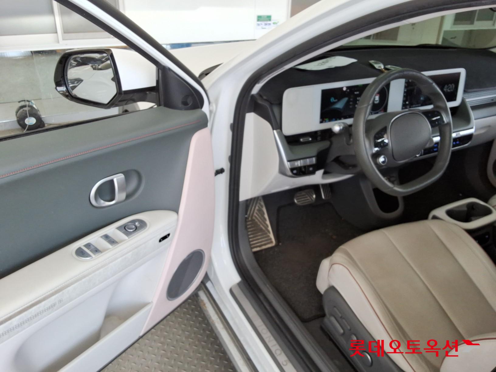 2022 - hyundai ioniq