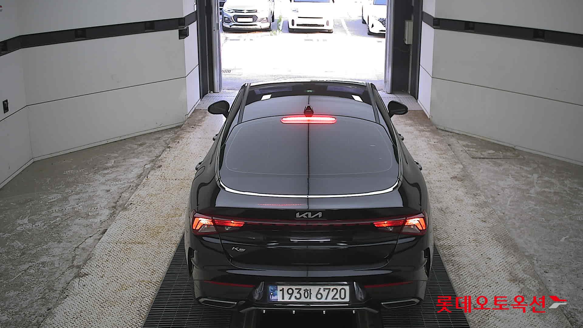 2022 - kia k5