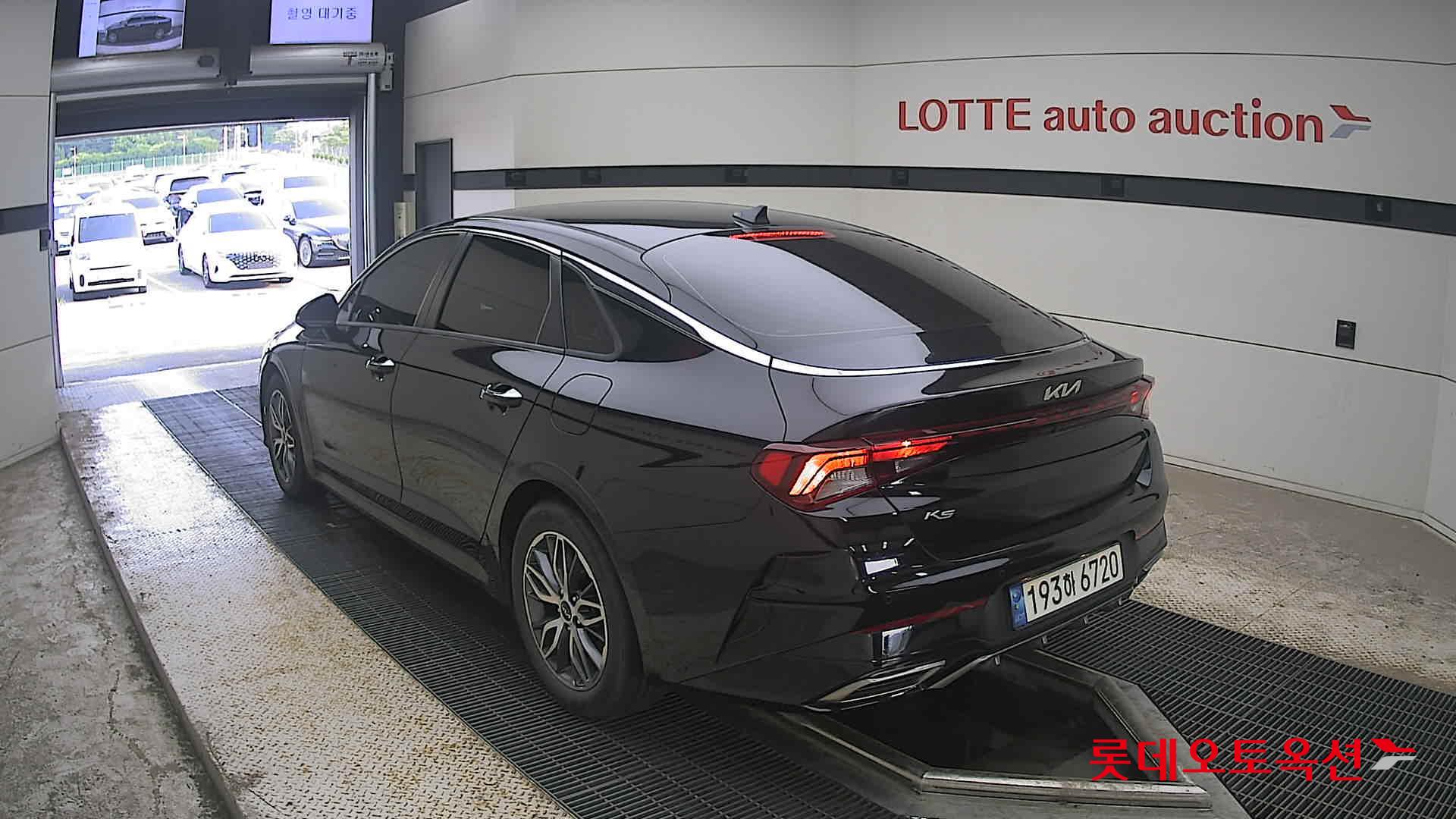 2022 - kia k5