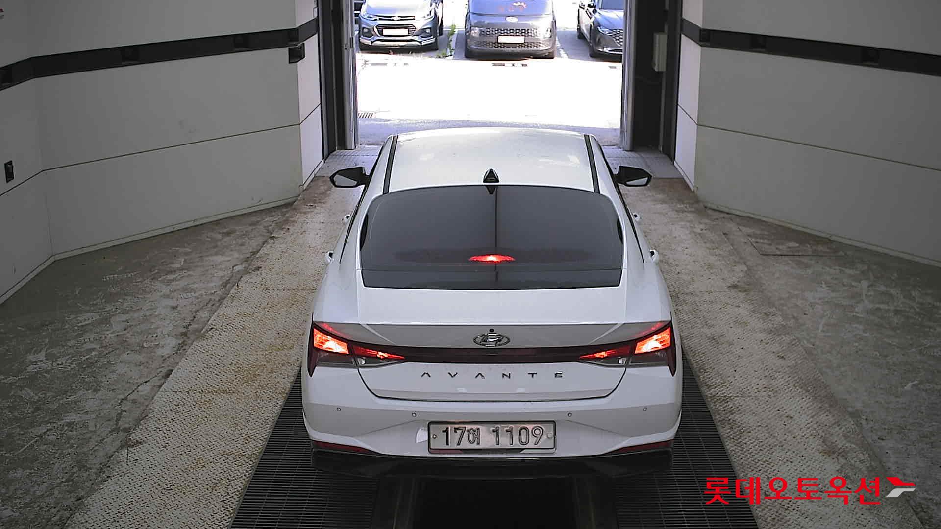 2021 - hyundai avante