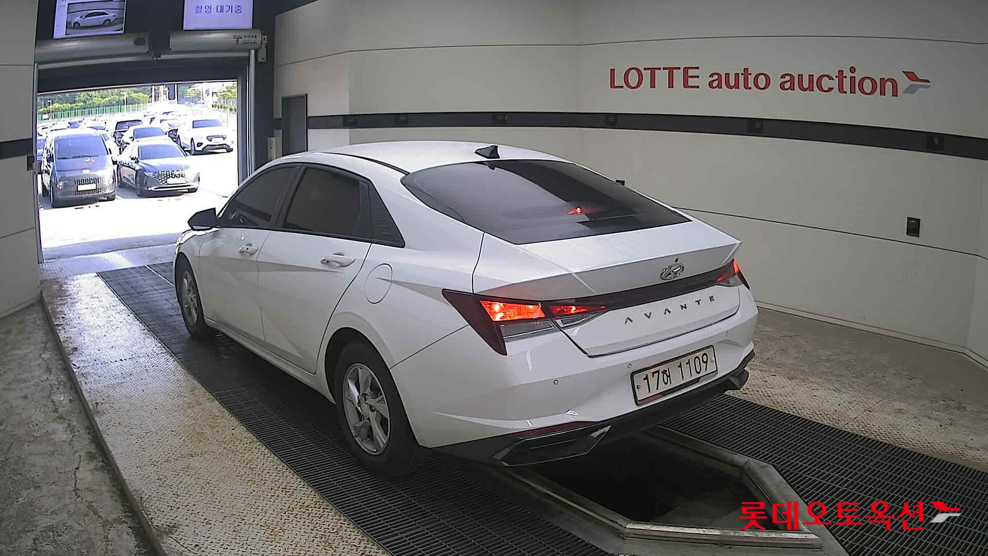 2021 - hyundai avante