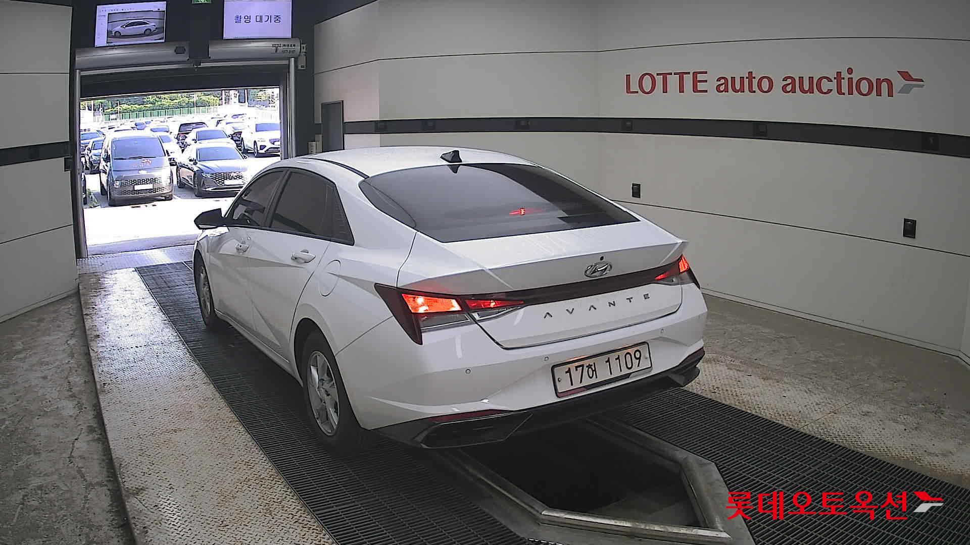 2021 - hyundai avante