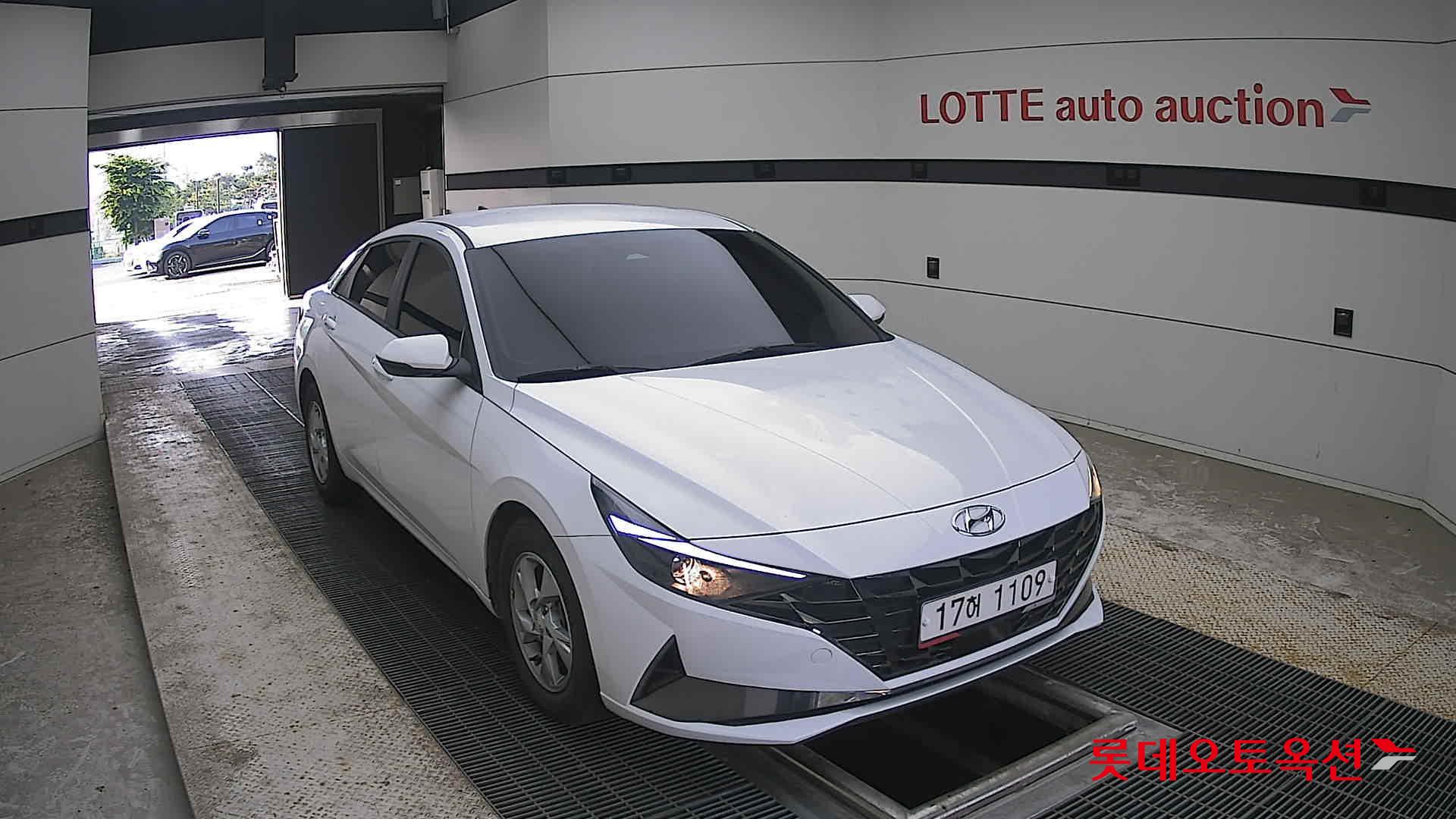 2021 - hyundai avante