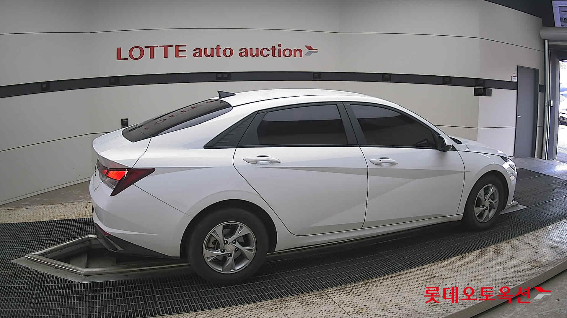 2021 - hyundai avante