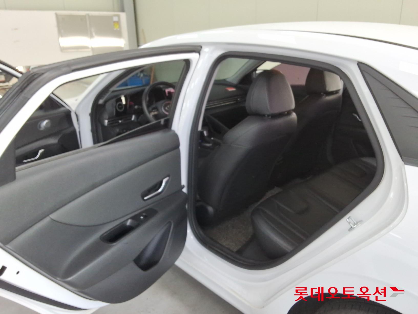 2021 - hyundai avante