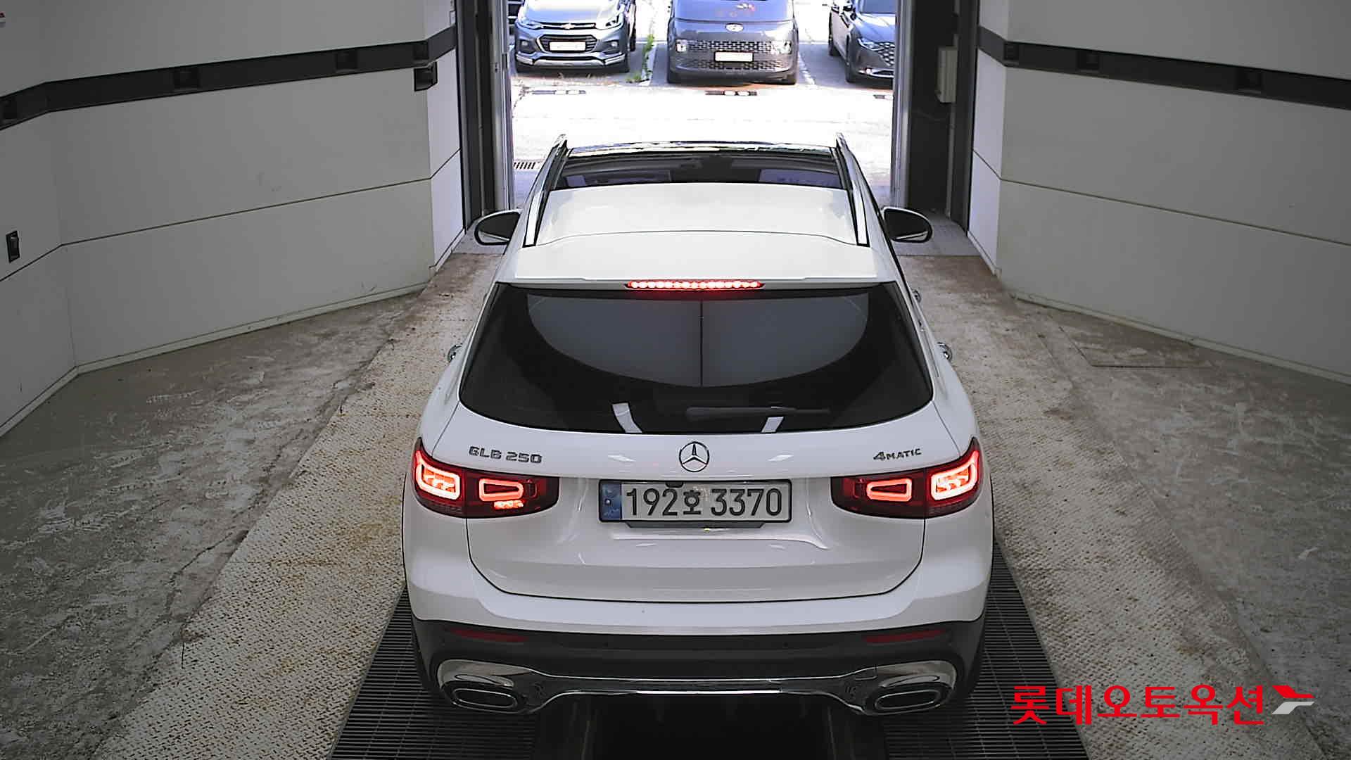 2022 - mercedes-benz glb 250