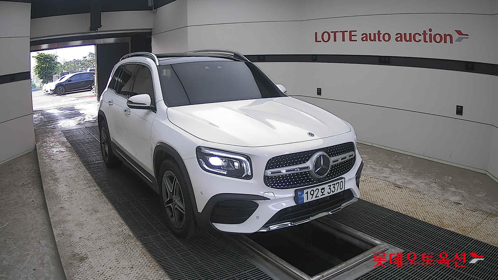 2022 - mercedes-benz glb 250