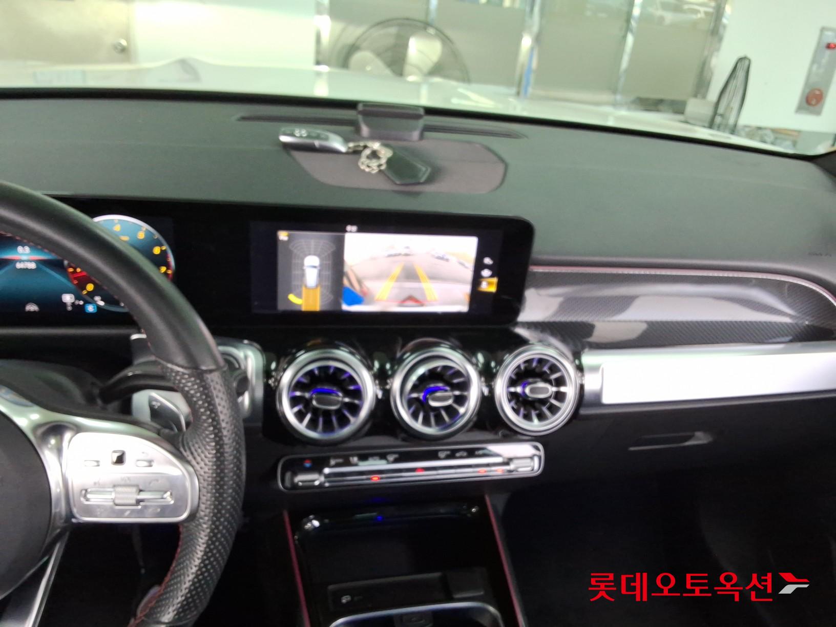2022 - mercedes-benz glb 250