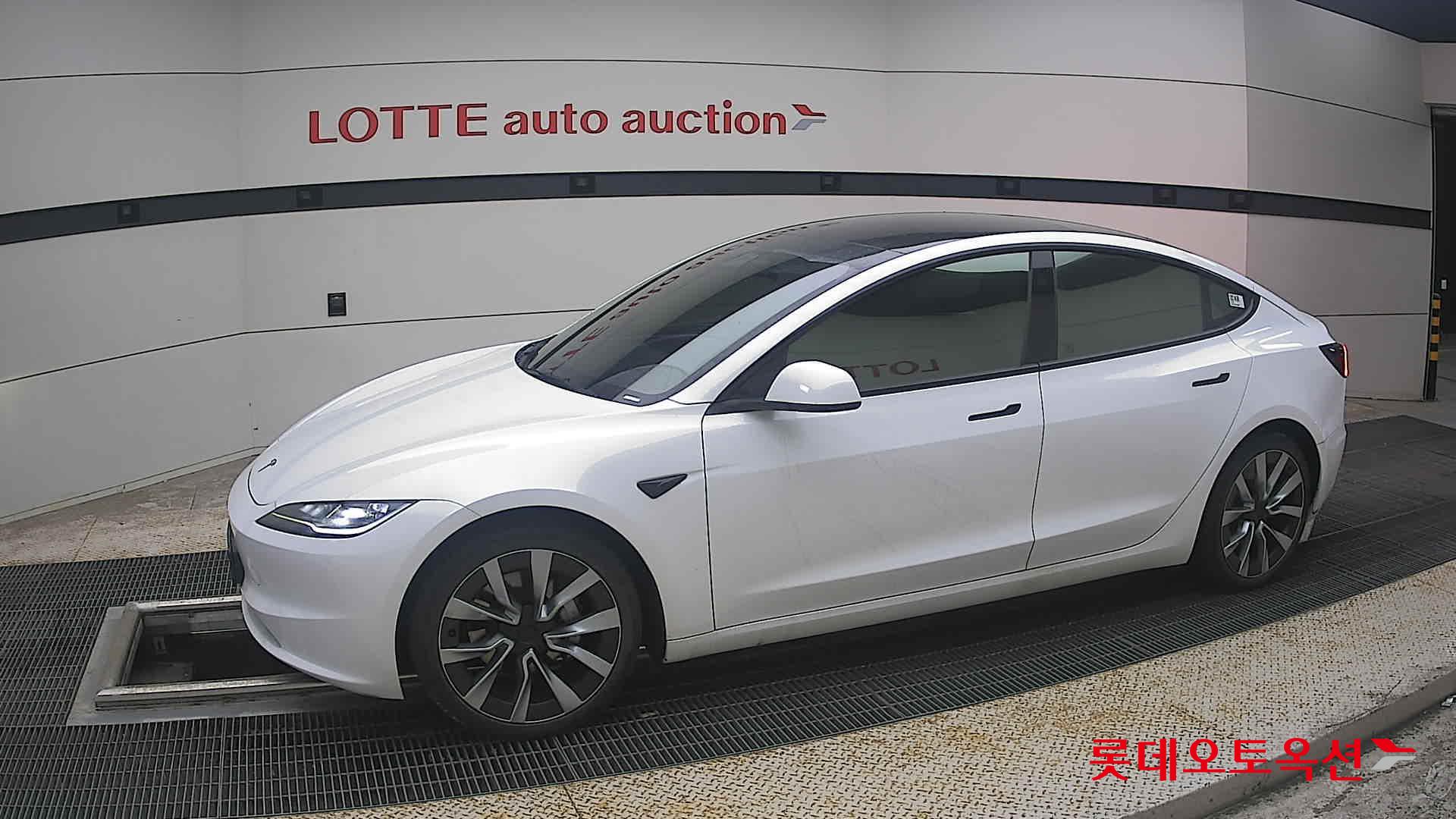 2024 - tesla model 3